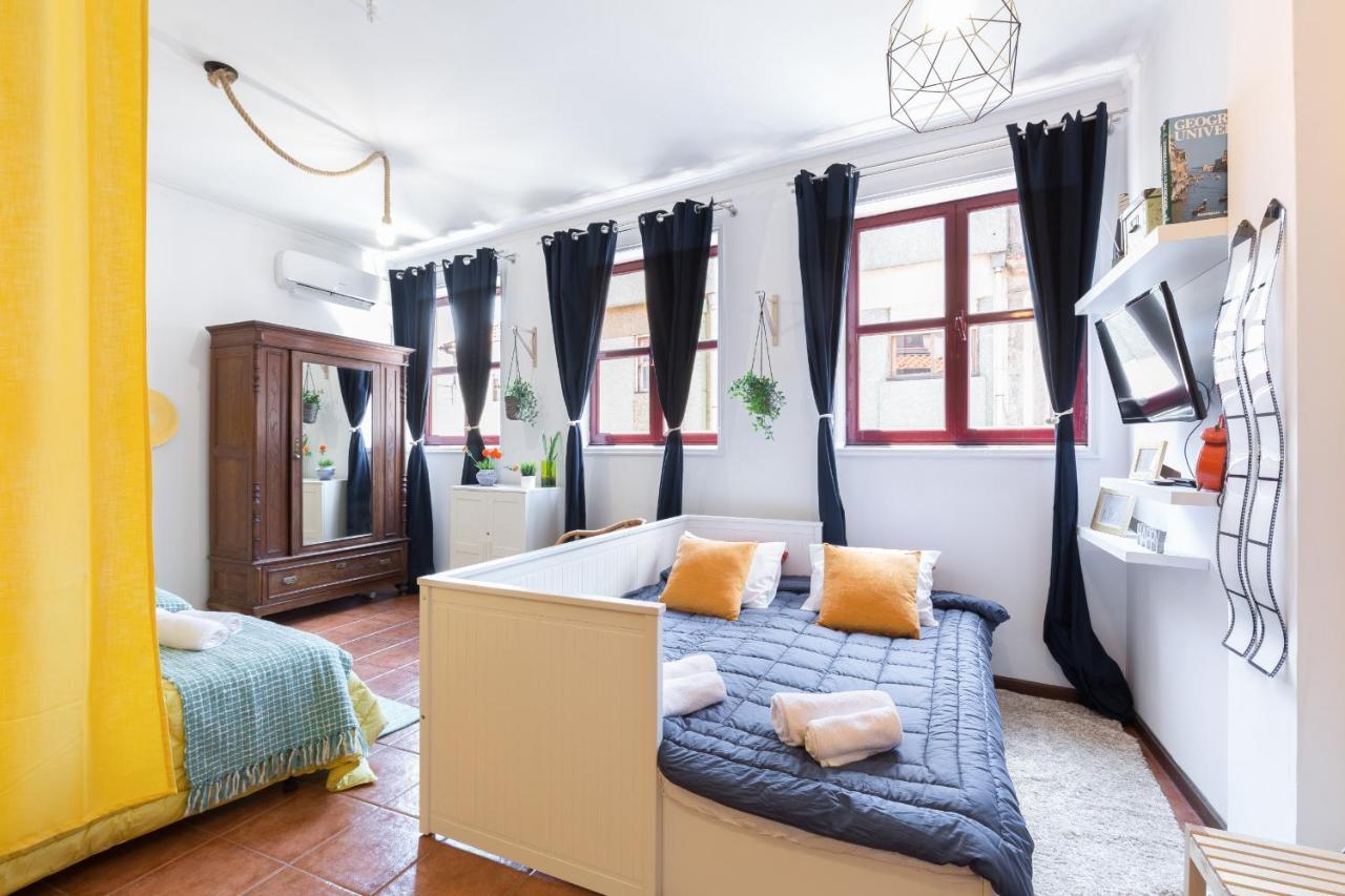 Cozy Sunny Flats By Hostwise Apartman Porto Kültér fotó