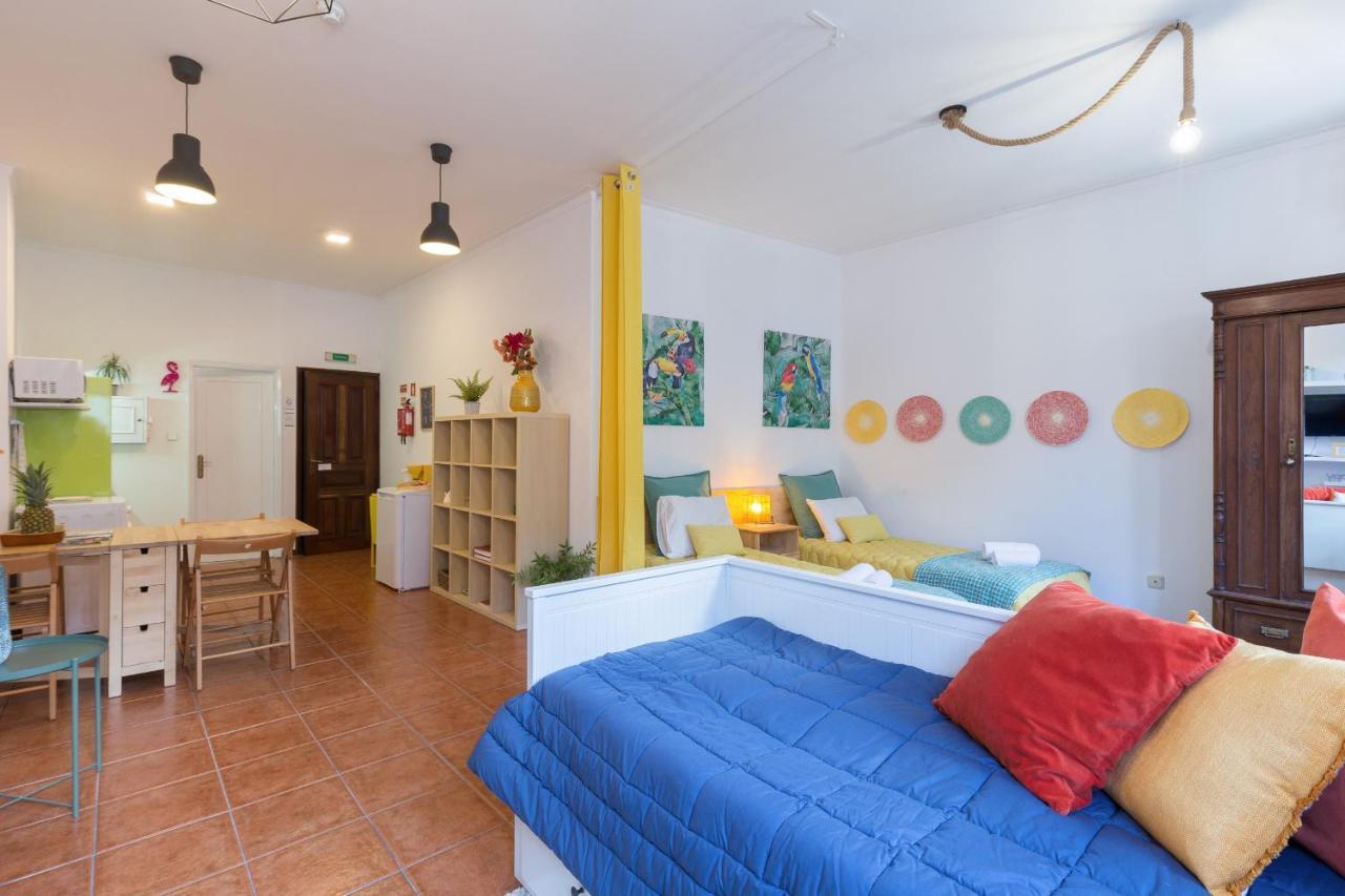 Cozy Sunny Flats By Hostwise Apartman Porto Kültér fotó