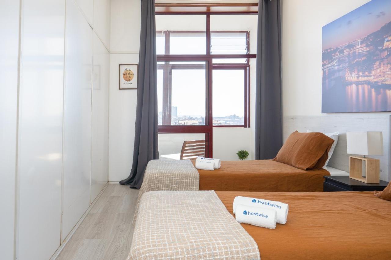 Cozy Sunny Flats By Hostwise Apartman Porto Kültér fotó