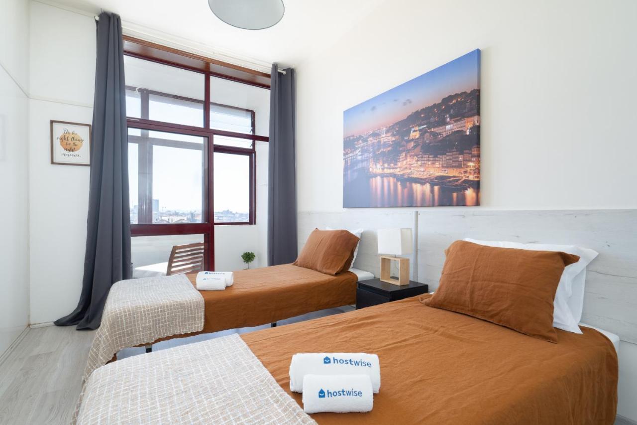 Cozy Sunny Flats By Hostwise Apartman Porto Kültér fotó