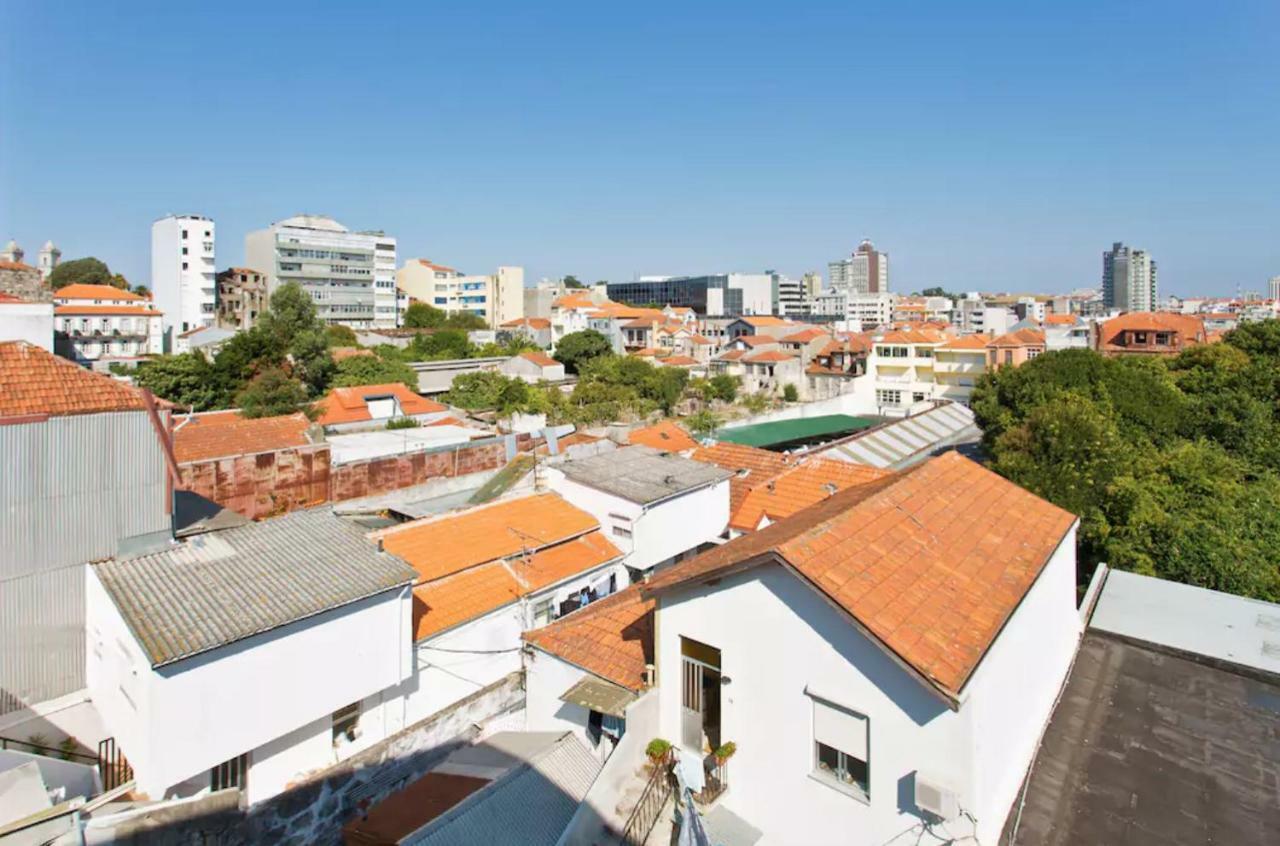 Cozy Sunny Flats By Hostwise Apartman Porto Kültér fotó