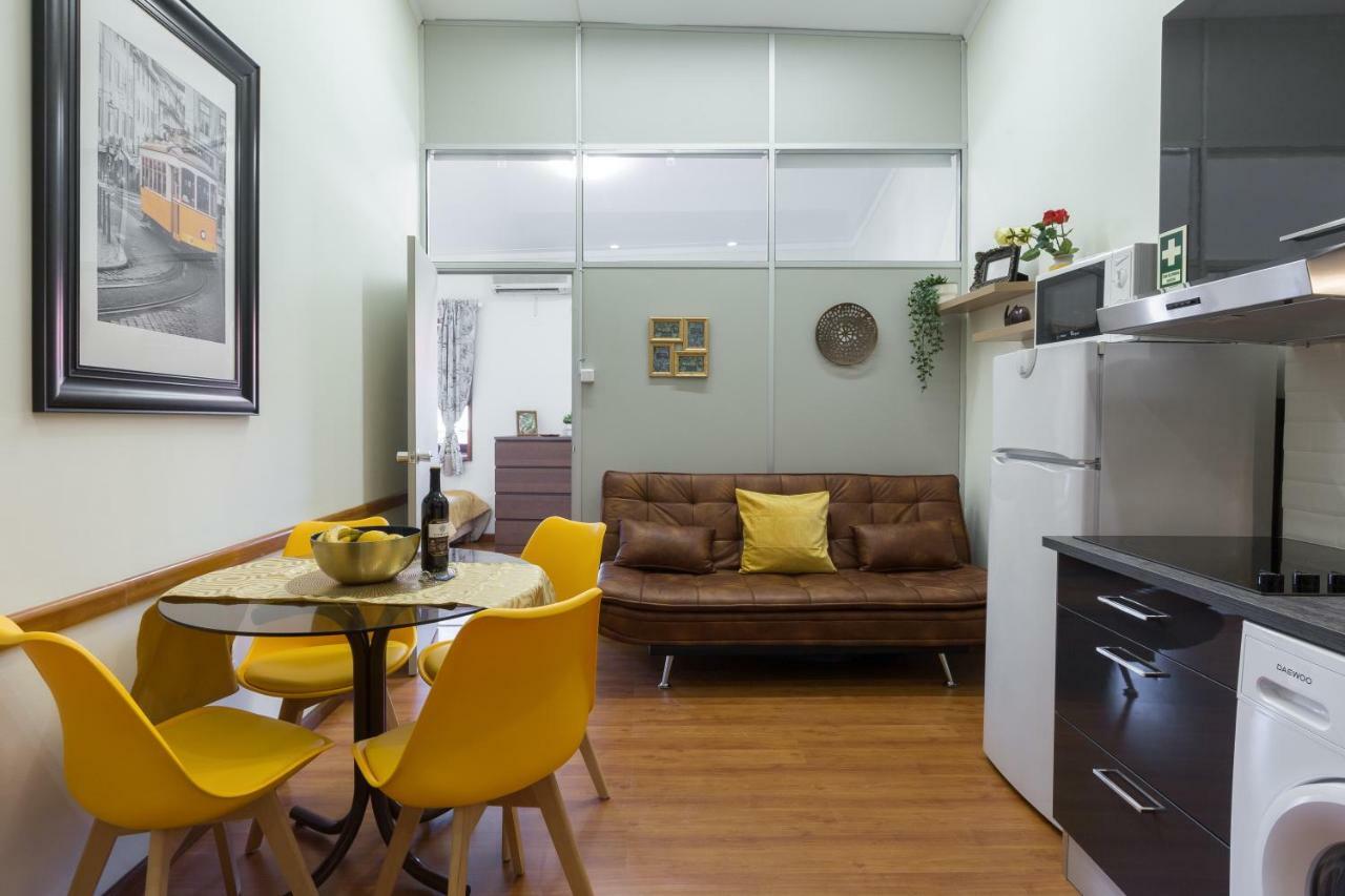 Cozy Sunny Flats By Hostwise Apartman Porto Kültér fotó