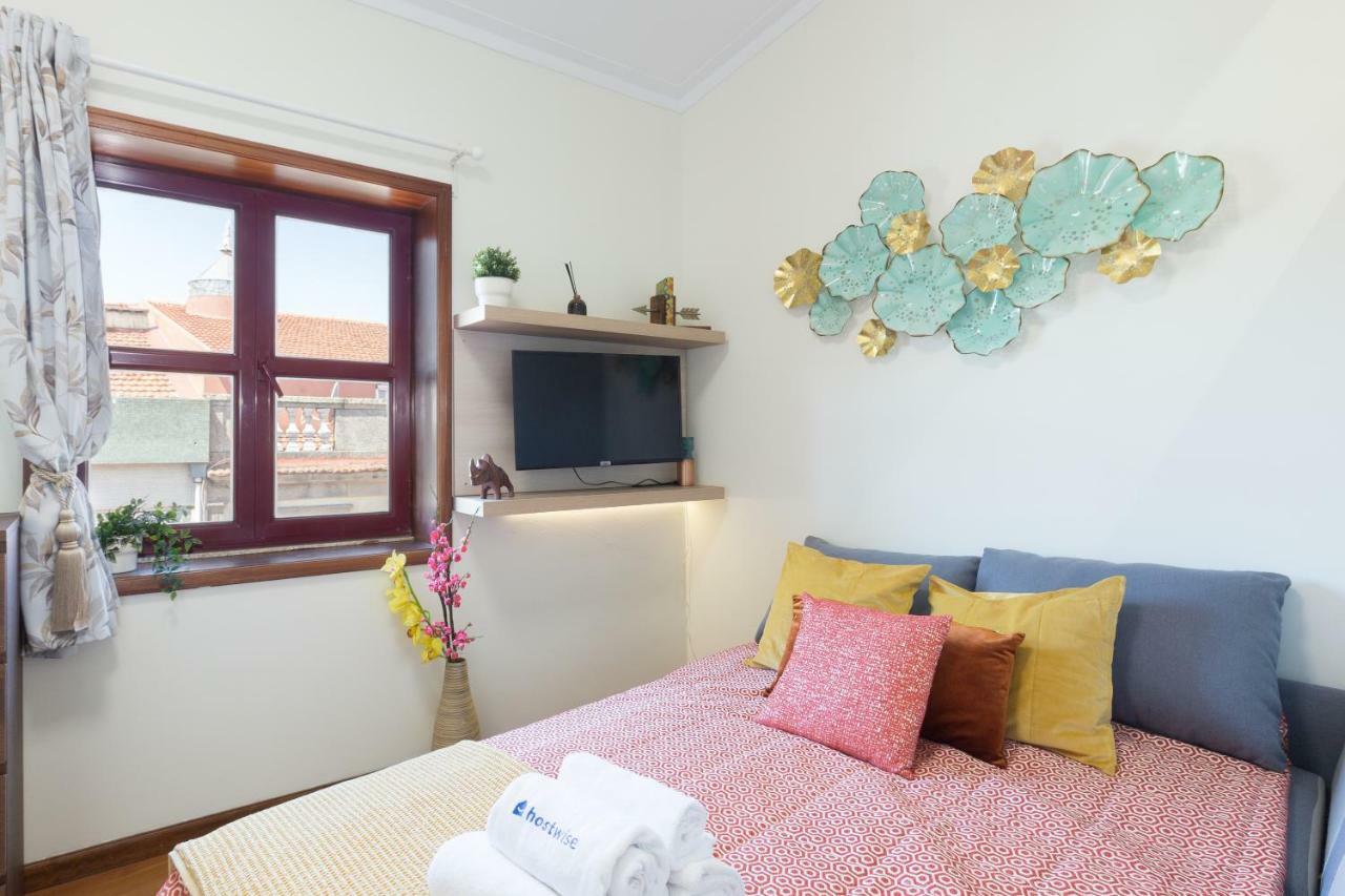 Cozy Sunny Flats By Hostwise Apartman Porto Kültér fotó