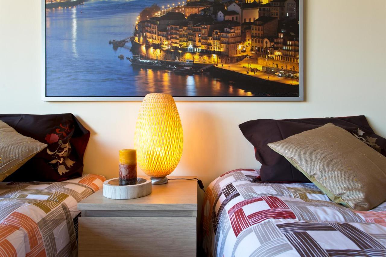 Cozy Sunny Flats By Hostwise Apartman Porto Kültér fotó